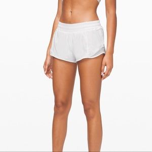 Lululemon hotty hot short II